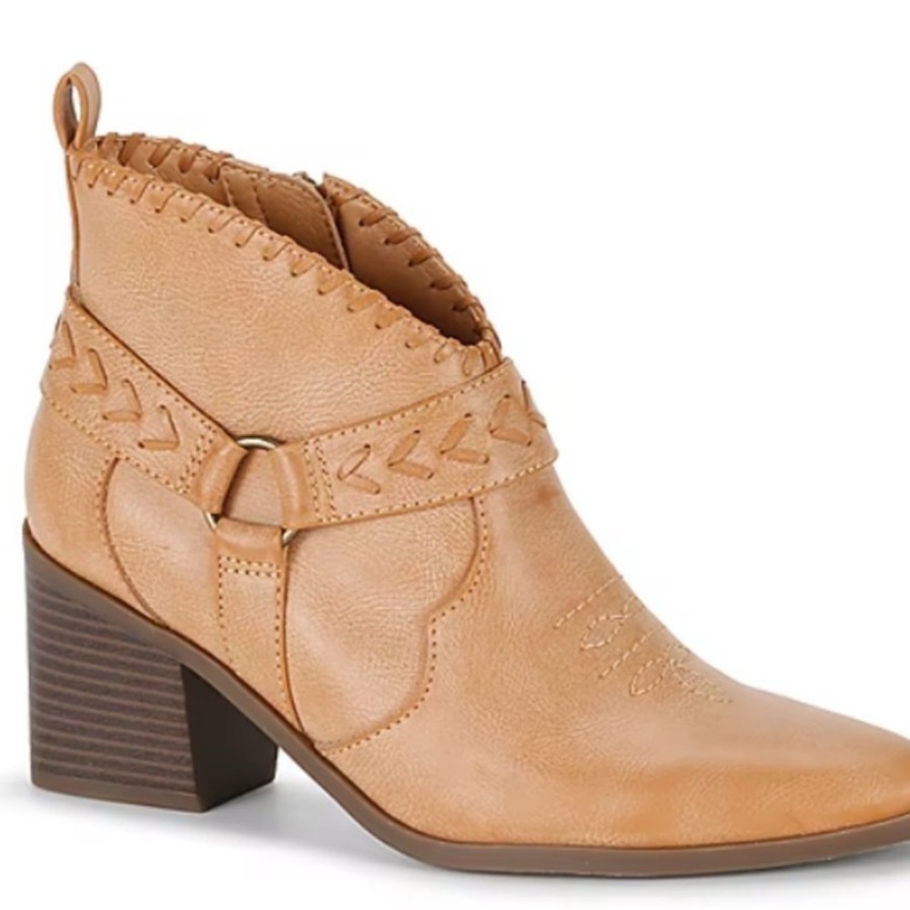 FRYE AND CO. Tan Heel Booties